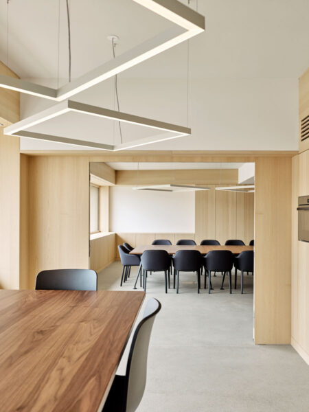 Raiffeisenbank Gossau-Niederwil Besprechungszimmer Beleuchtung