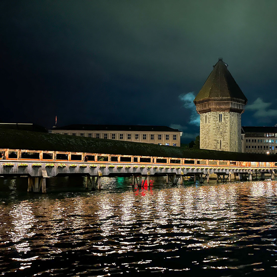 Kapellbrücke Aussenansicht Beleuchtung