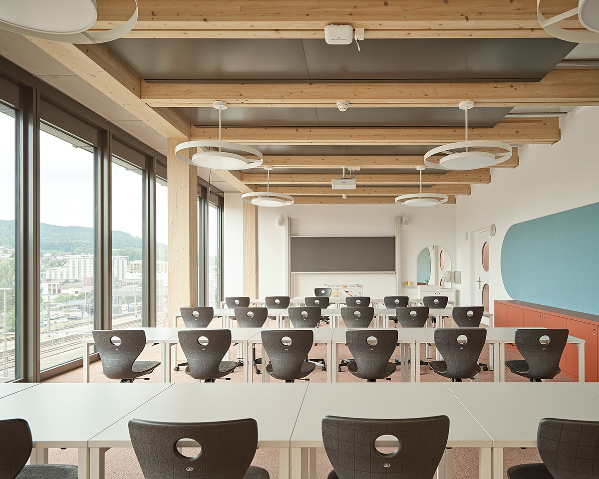 Schulzimmer Kanti Rotkreuz