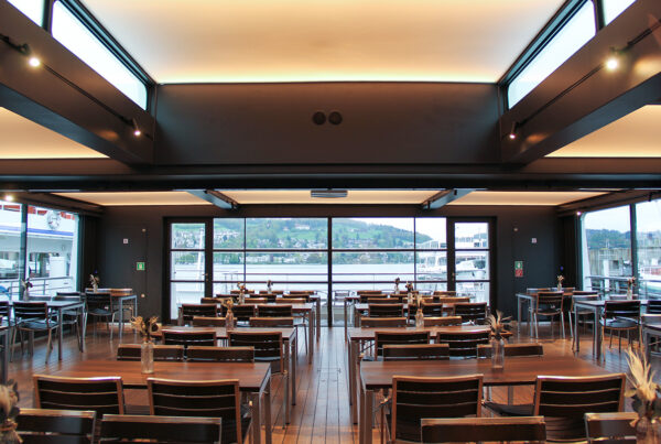 Motorschiff Cirrus Deckensegel